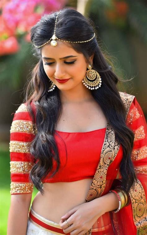 ashika ranganath photo